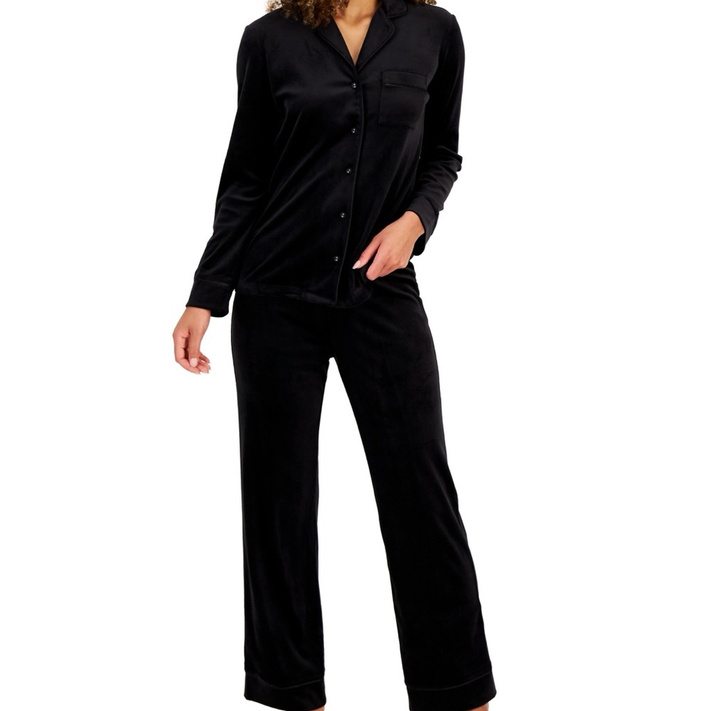 Black Women's Velour Pajama Set